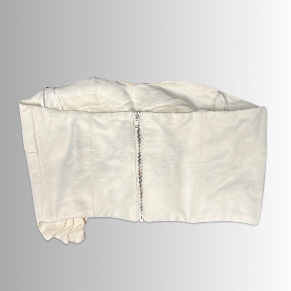 AMUR Linen/Viscose Blend White Halter Top, Back Zip, Size Small - Picture 3 of 5